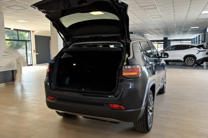 Jeep Compass usata a Latina (7)