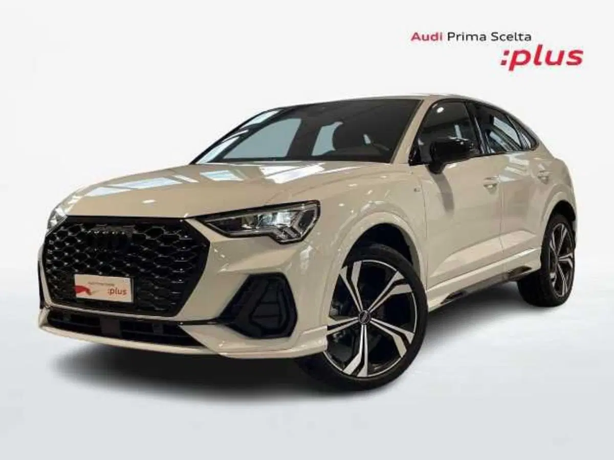 Audi Q3 Sportback nuova a Prato