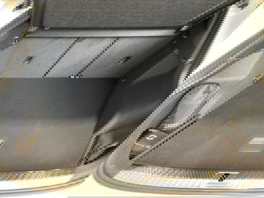 Audi Q3 Sportback nuova a Prato (19)