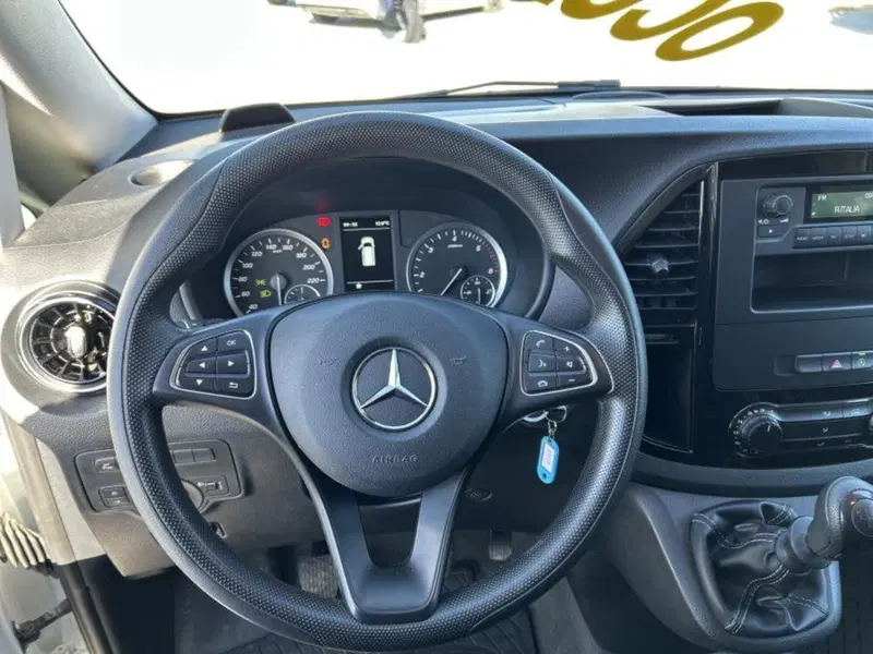 Mercedes-Benz Vito usata a Cuneo (12)