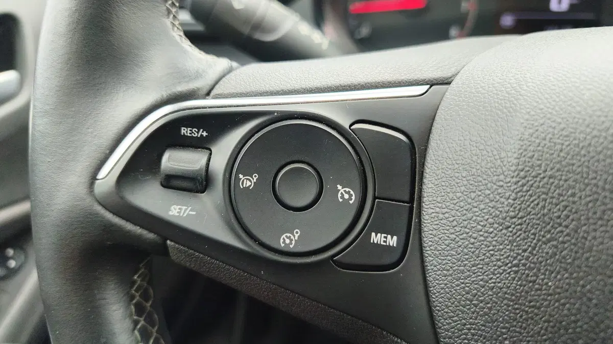 Opel Crossland X usata a Firenze (16)
