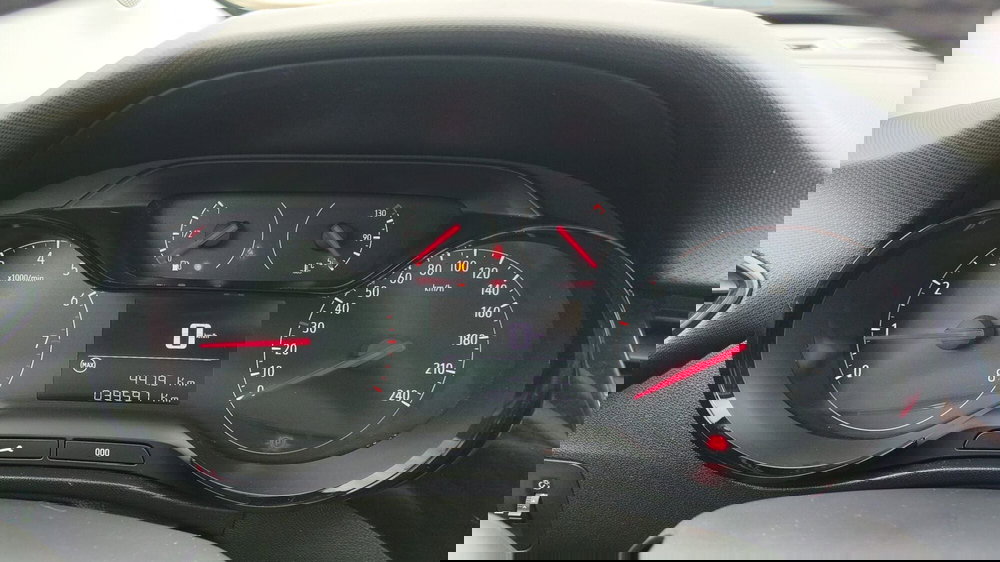 Opel Crossland X usata a Firenze (2)