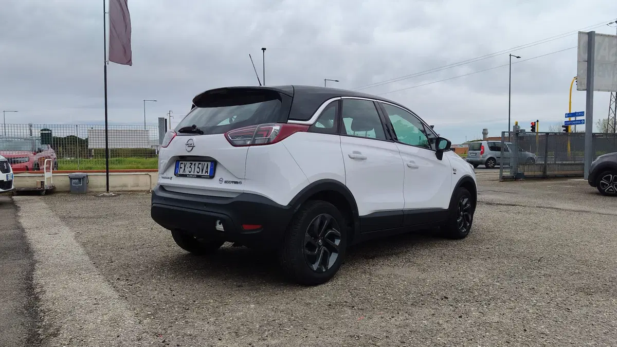 Opel Crossland X usata a Firenze (9)