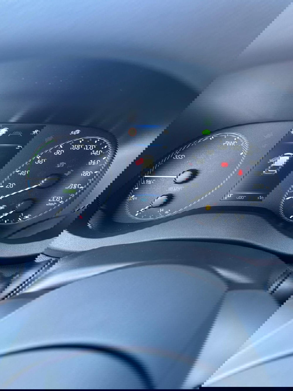 Mazda Mazda2 Hybrid nuova a Frosinone (12)