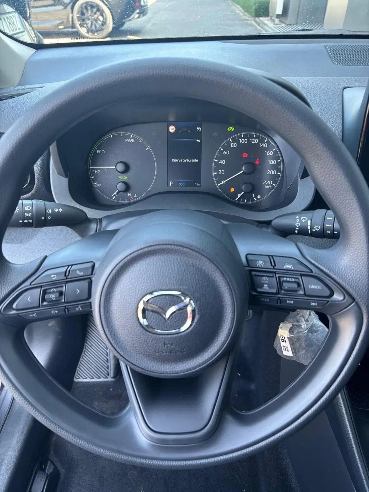 Mazda Mazda2 Hybrid nuova a Frosinone (13)