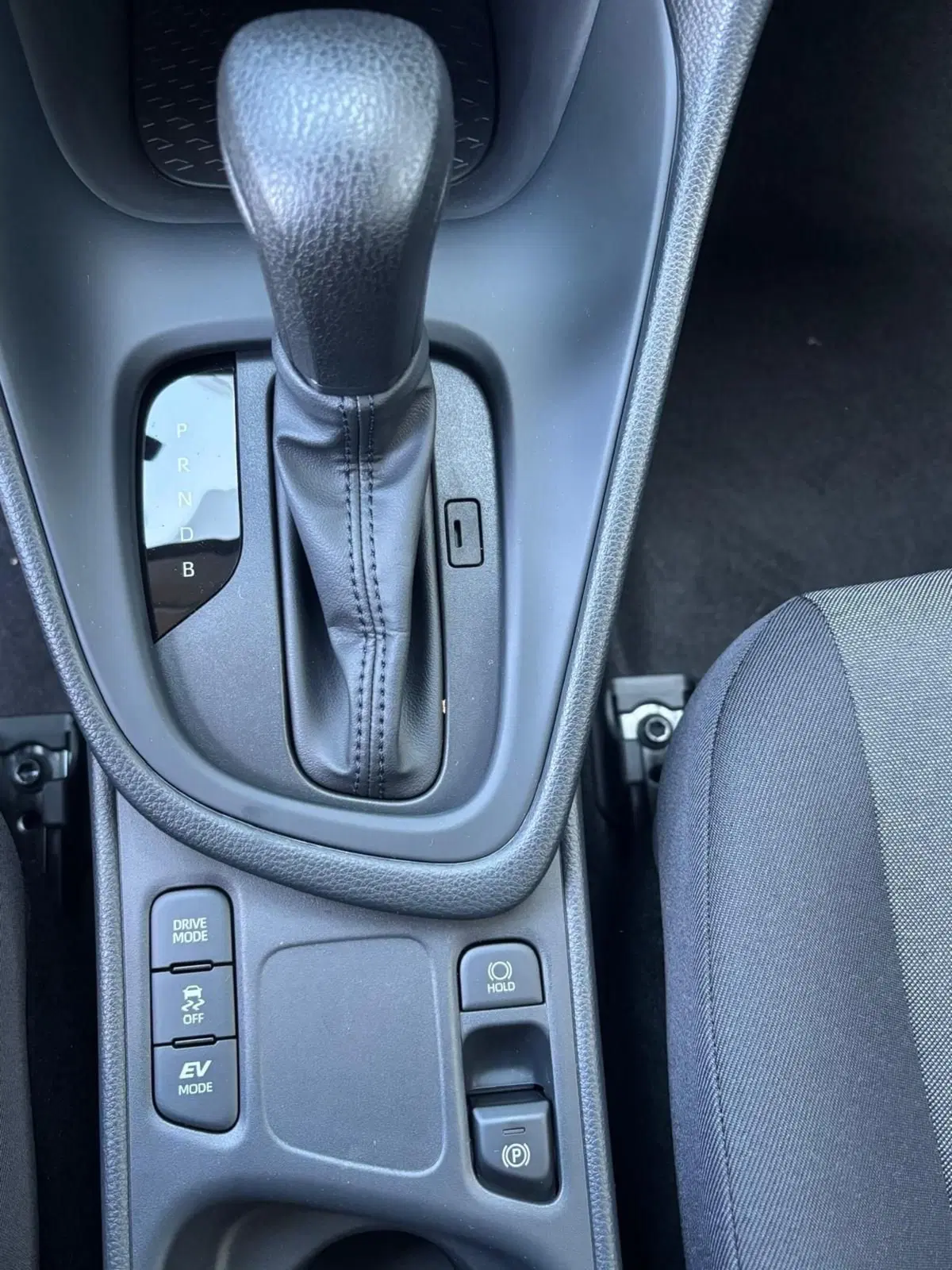 Mazda Mazda2 Hybrid nuova a Frosinone (14)