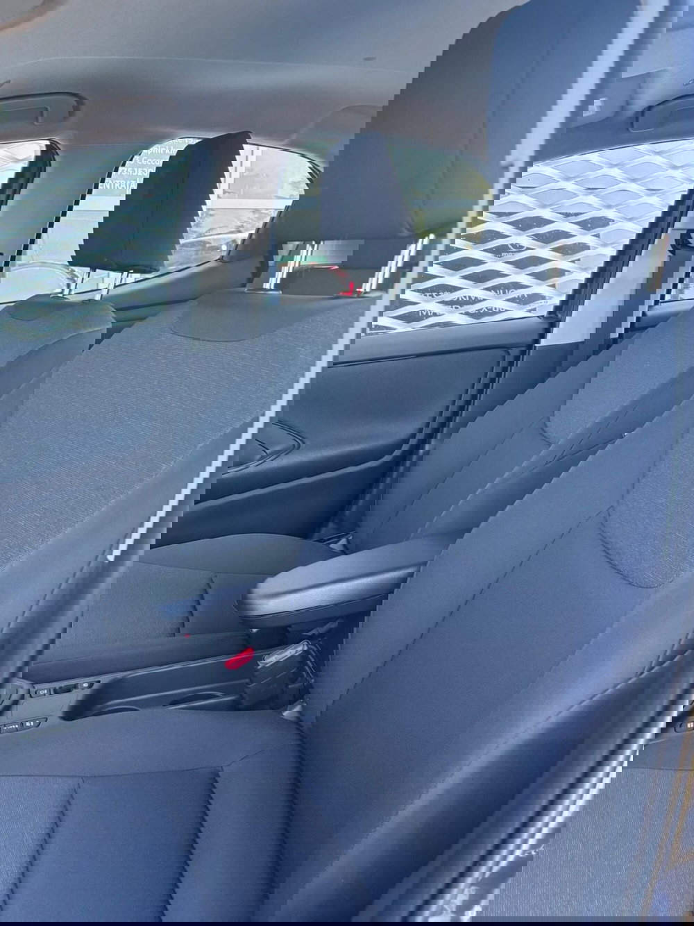 Mazda Mazda2 Hybrid nuova a Frosinone (15)