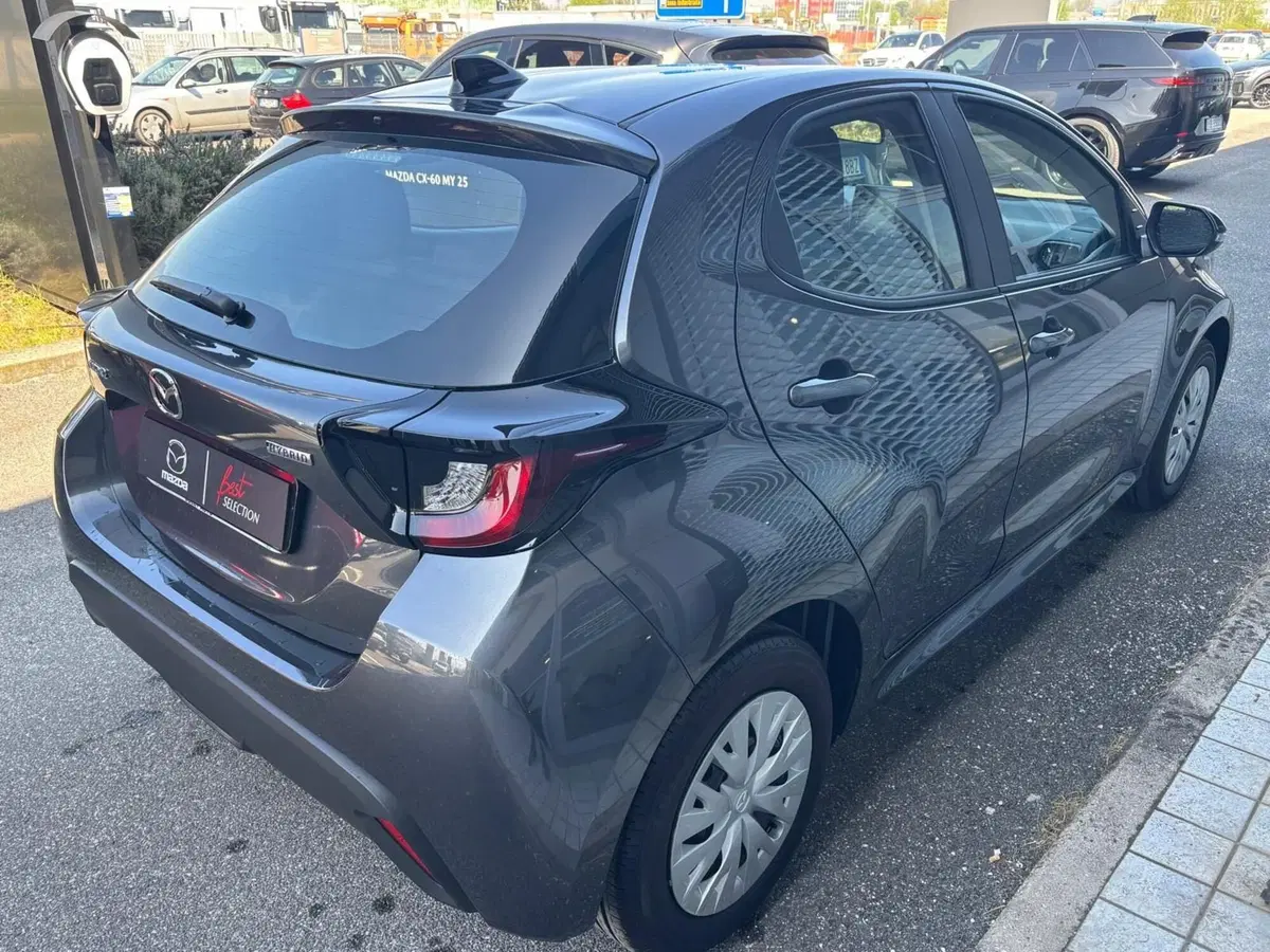 Mazda Mazda2 Hybrid nuova a Frosinone (3)