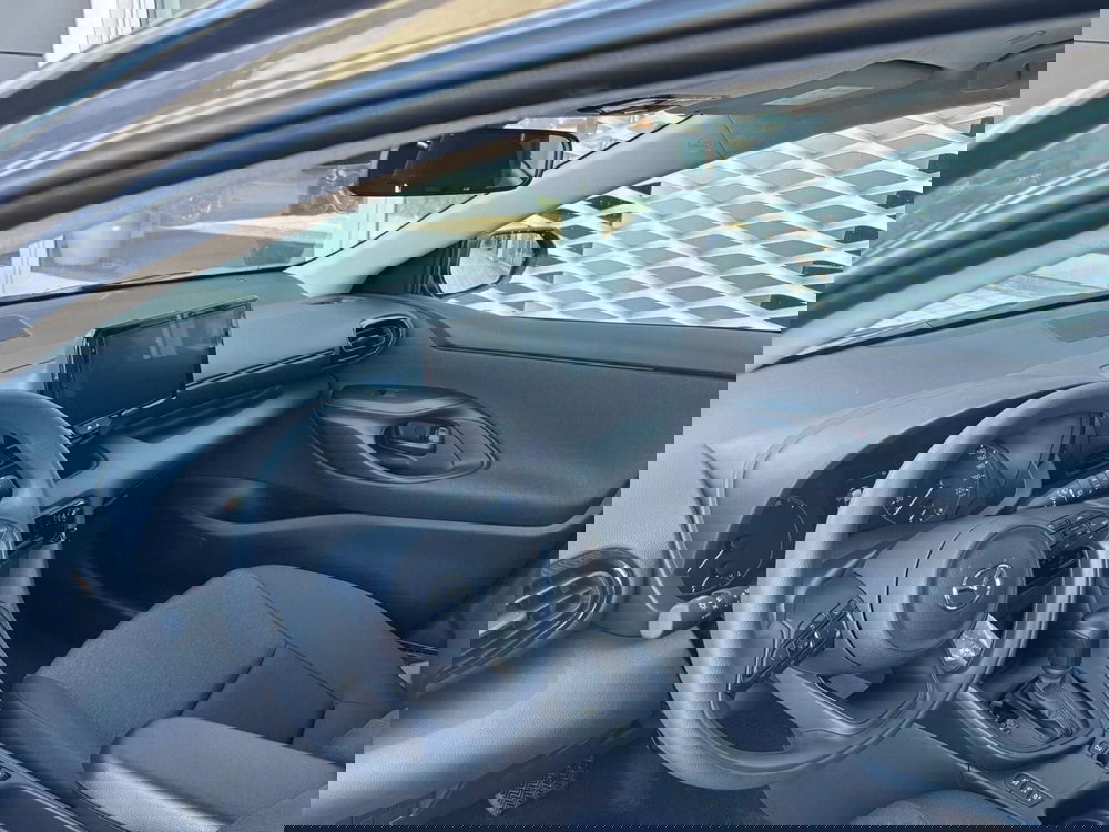 Mazda Mazda2 Hybrid nuova a Frosinone (5)