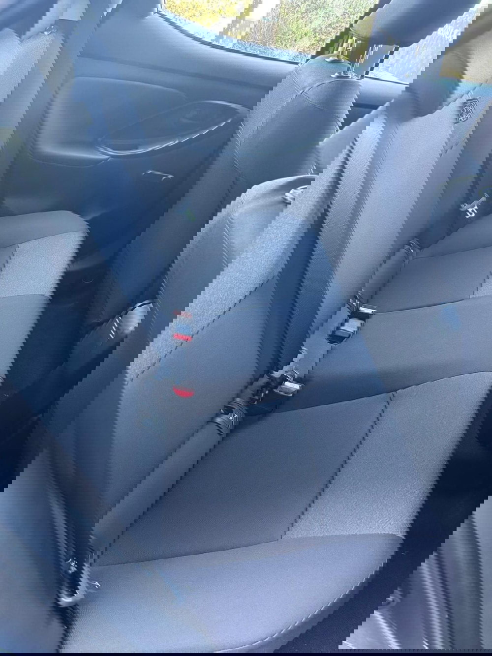 Mazda Mazda2 Hybrid nuova a Frosinone (6)