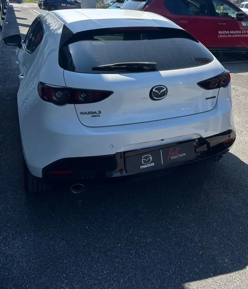 Mazda Mazda3 Hatchback usata a Frosinone (4)