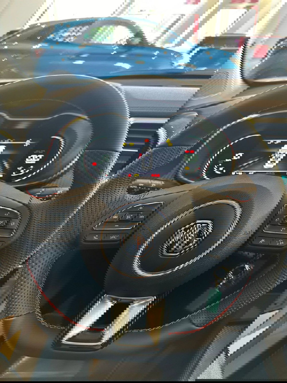 Mg ZS (2021-->) usata a Lucca (11)