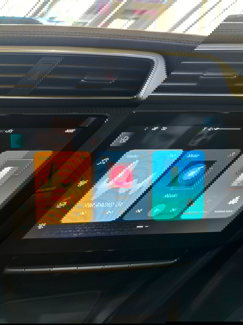 Mg ZS (2021-->) usata a Lucca (14)