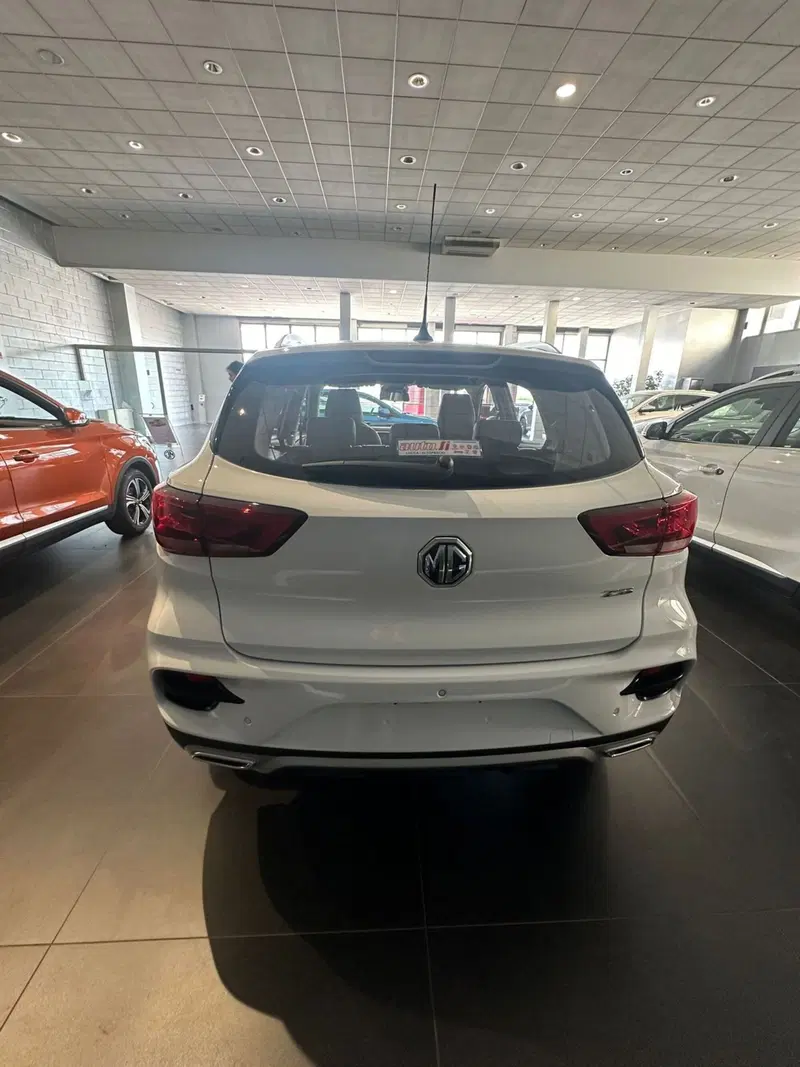 Mg ZS (2021-->) usata a Lucca (4)