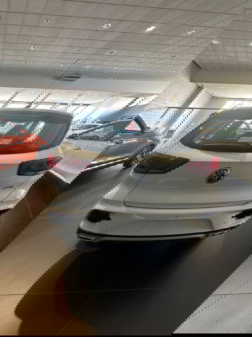 Mg ZS (2021-->) usata a Lucca (4)