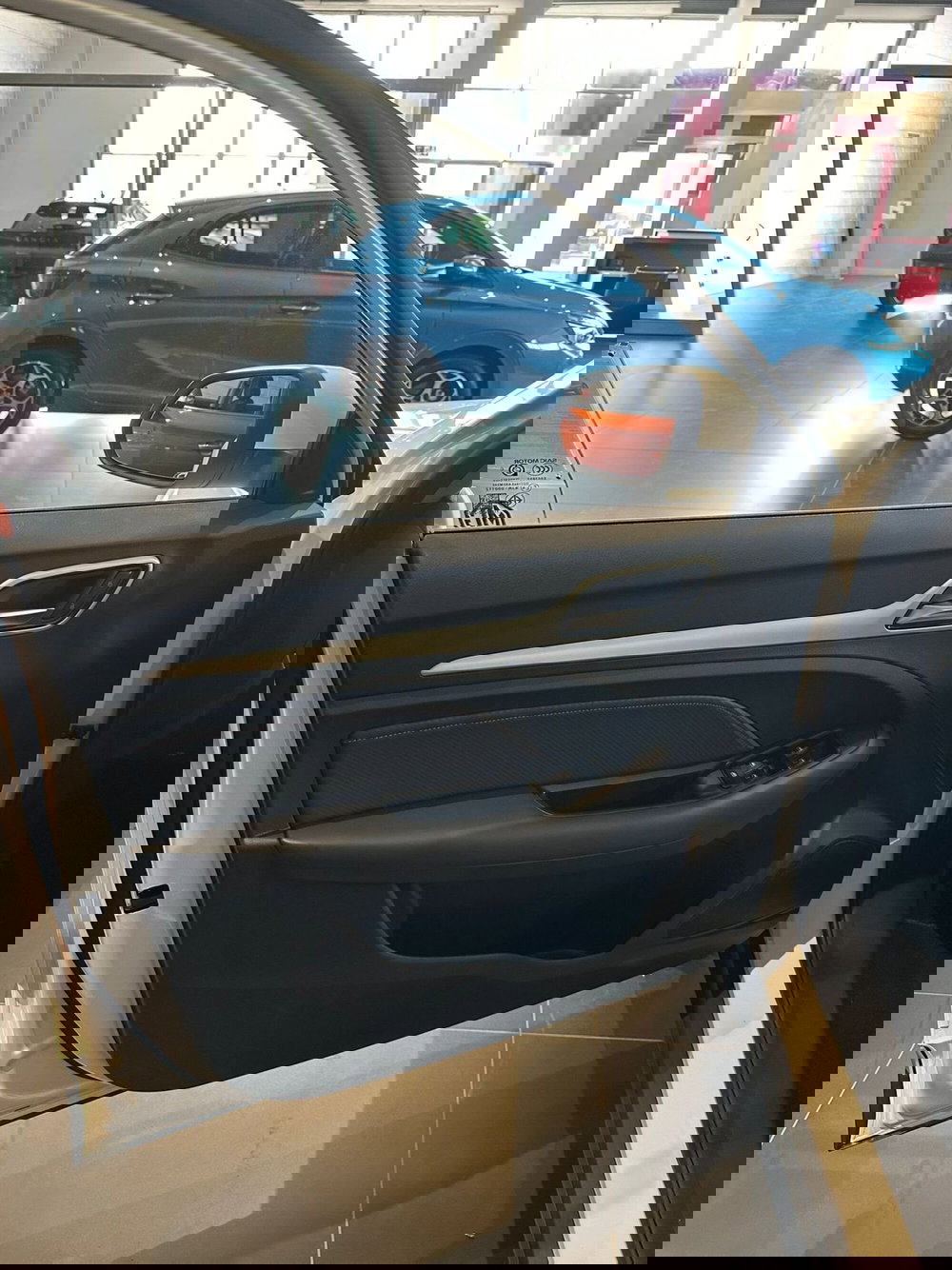 Mg ZS (2021-->) usata a Lucca (9)