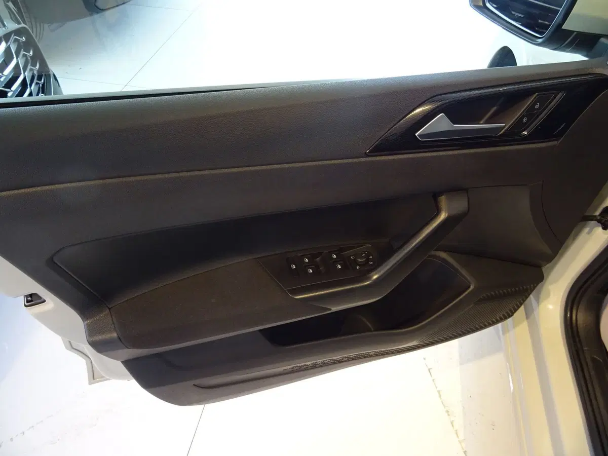 Volkswagen Polo usata a Lucca (8)