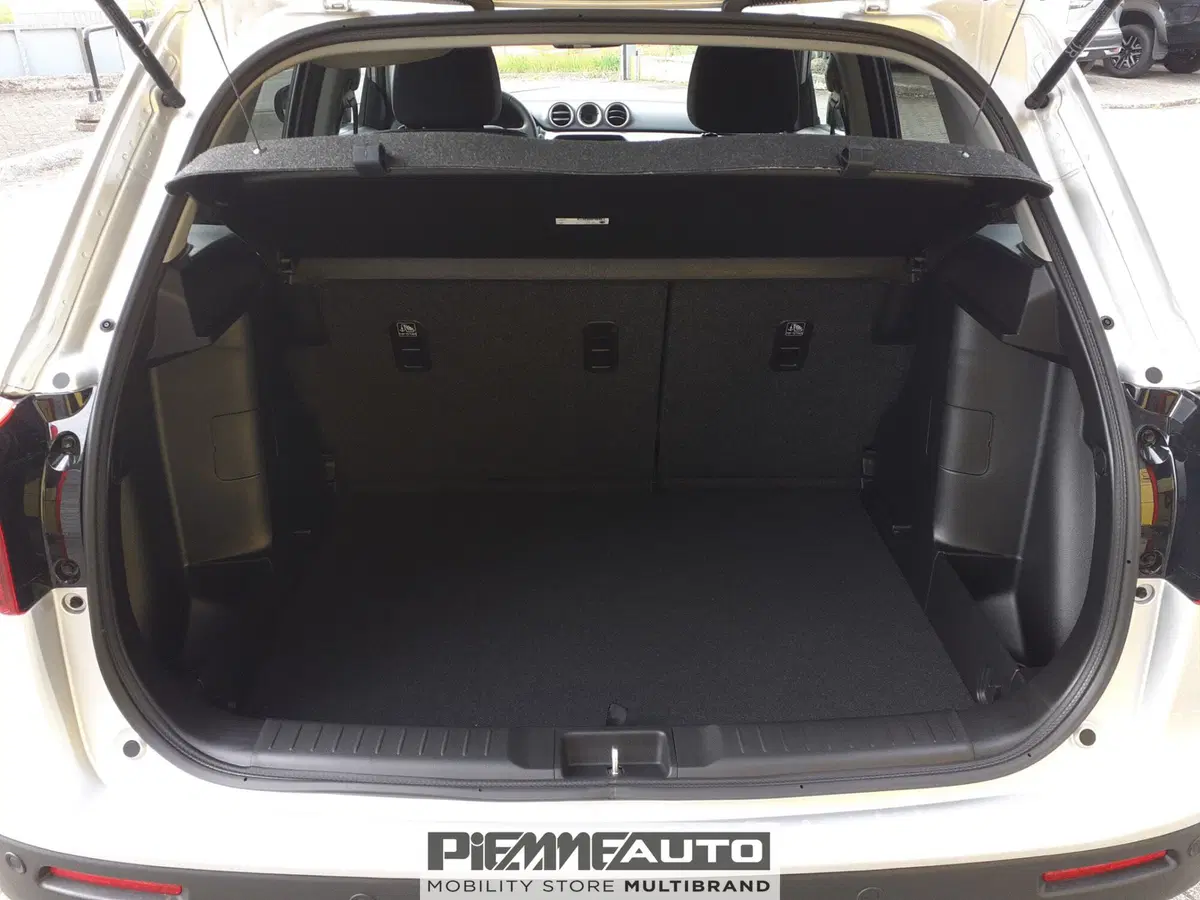 Suzuki Vitara nuova a Parma (7)