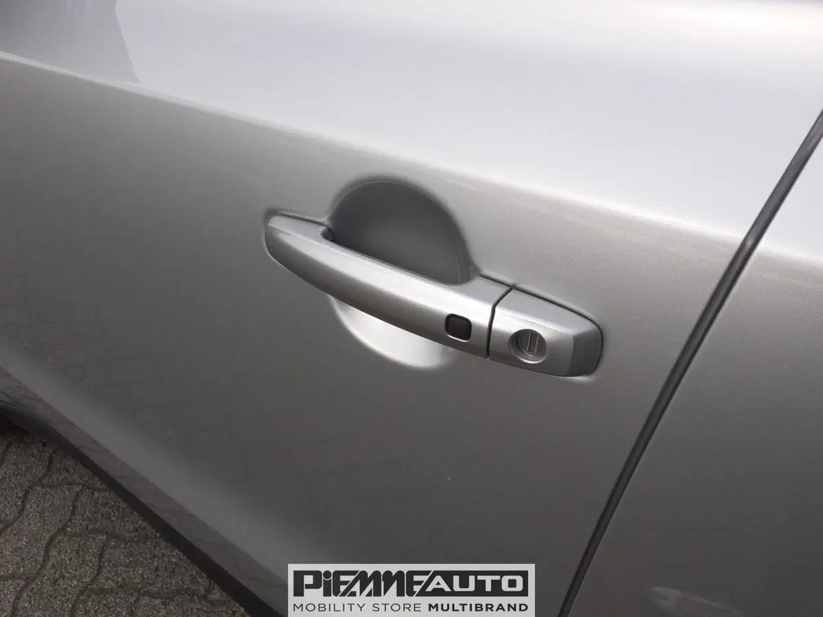 Suzuki Vitara nuova a Parma (13)