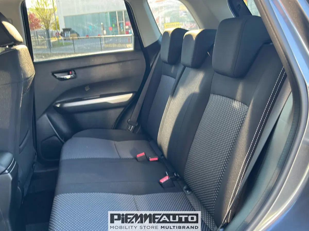 Suzuki Vitara nuova a Piacenza (6)