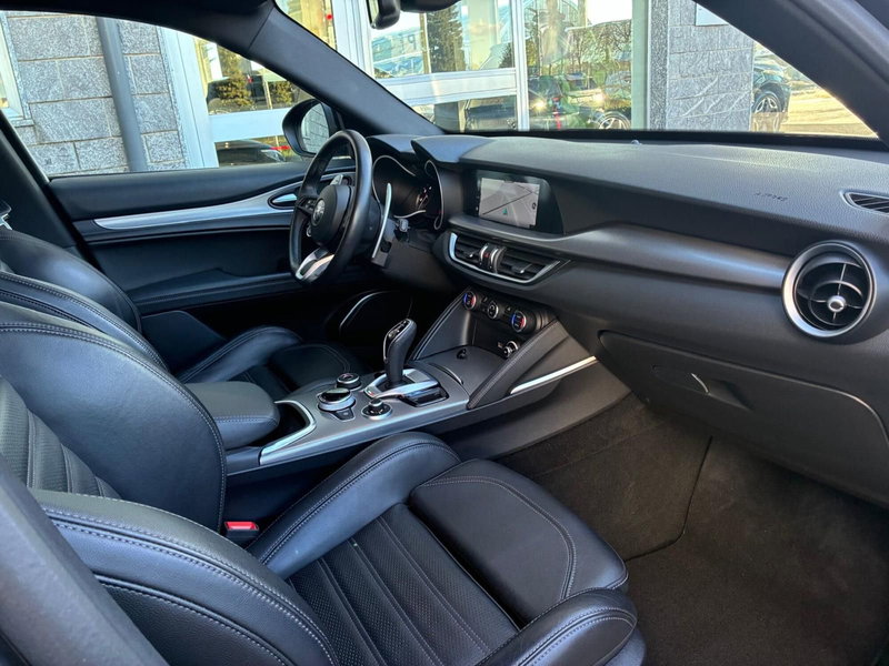 Alfa Romeo Stelvio usata a Monza e Brianza (10)