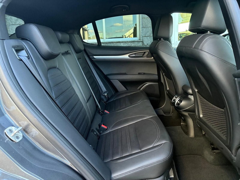 Alfa Romeo Stelvio usata a Monza e Brianza (11)