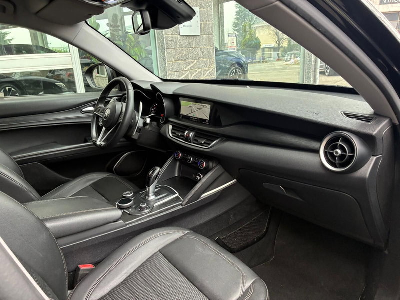 Alfa Romeo Stelvio usata a Monza e Brianza (10)