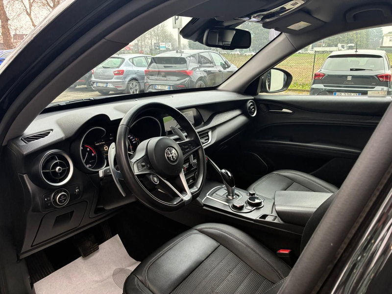 Alfa Romeo Stelvio usata a Monza e Brianza (9)