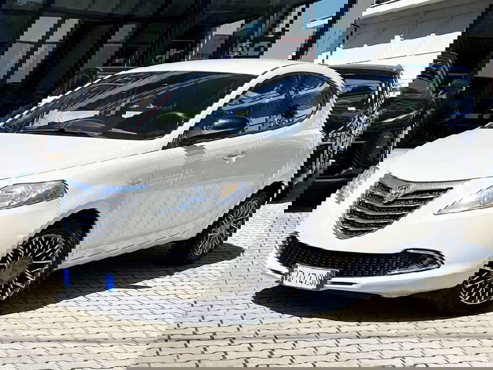 Lancia Ypsilon usata a Chieti