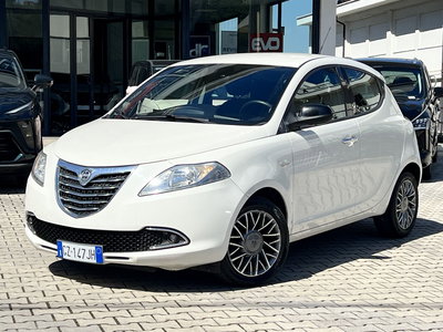 Lancia Ypsilon 1.3 MJT 16V 95 CV 5 porte S&amp;S Platinum del 2012 usata a Chieti