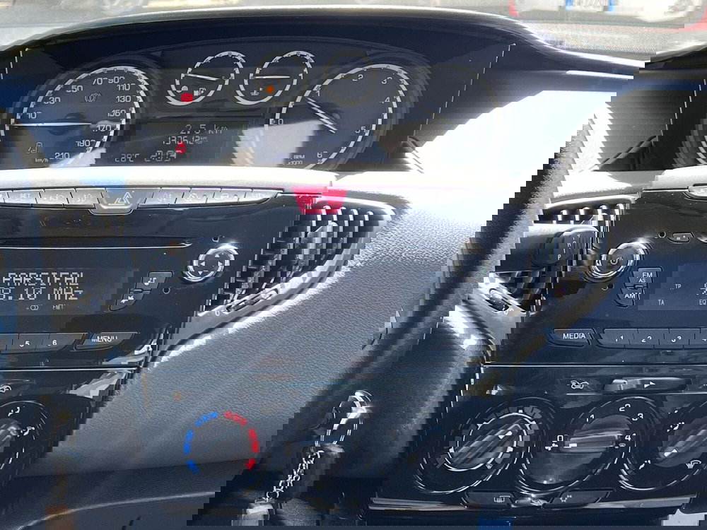 Lancia Ypsilon usata a Chieti (11)