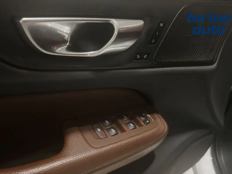 Volvo V60 usata a Torino (9)