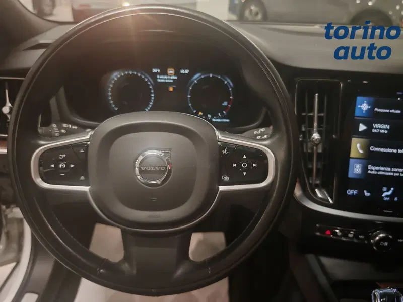 Volvo V60 usata a Torino (11)