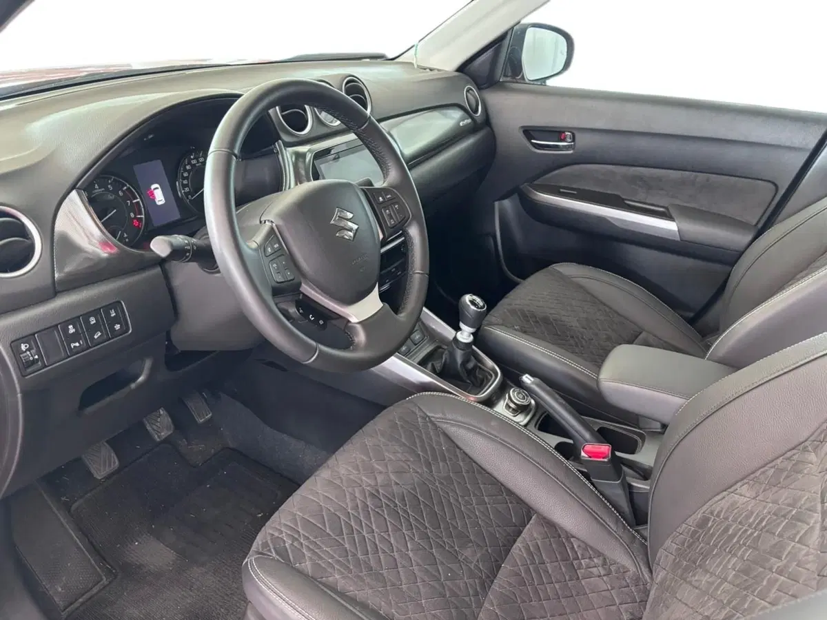 Suzuki Vitara usata a Milano (5)