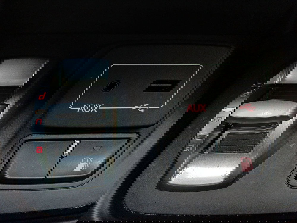 Alfa Romeo Giulietta usata a Modena (15)