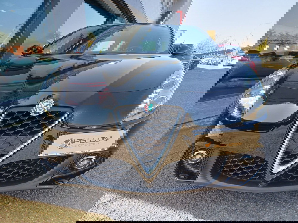 Alfa Romeo Giulietta usata a Modena (4)