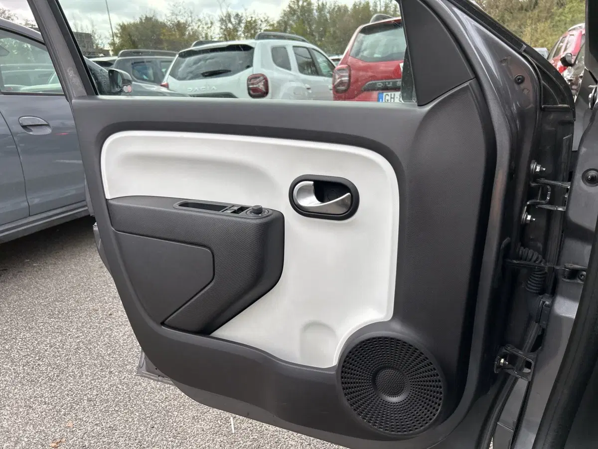 Renault Twingo usata a Roma (10)