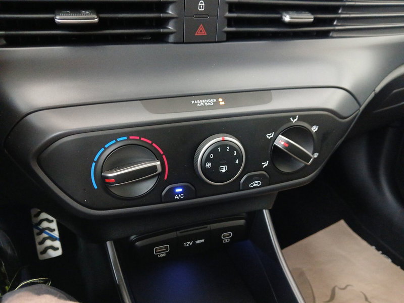 Hyundai Bayon nuova a Latina (15)