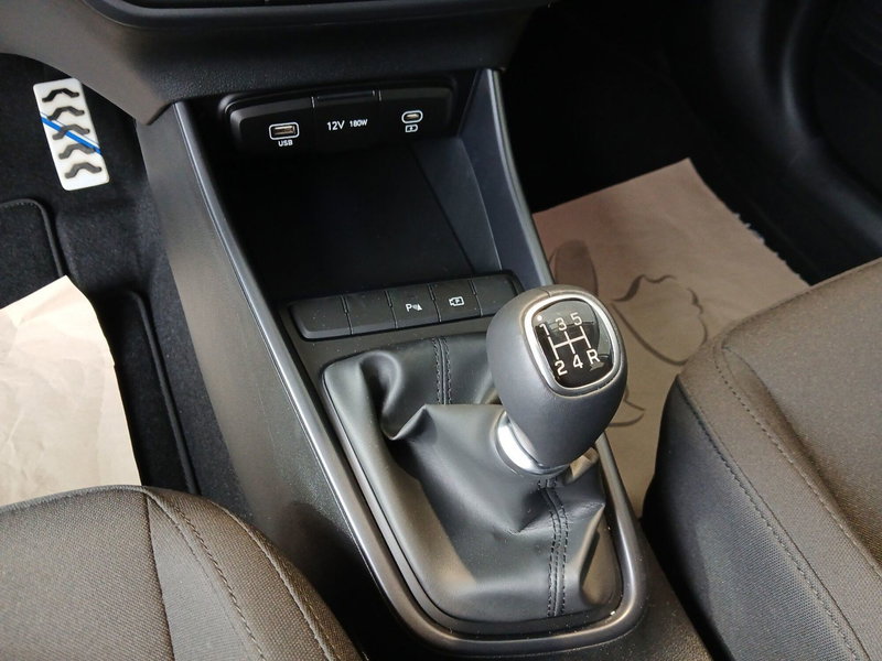 Hyundai Bayon nuova a Latina (18)