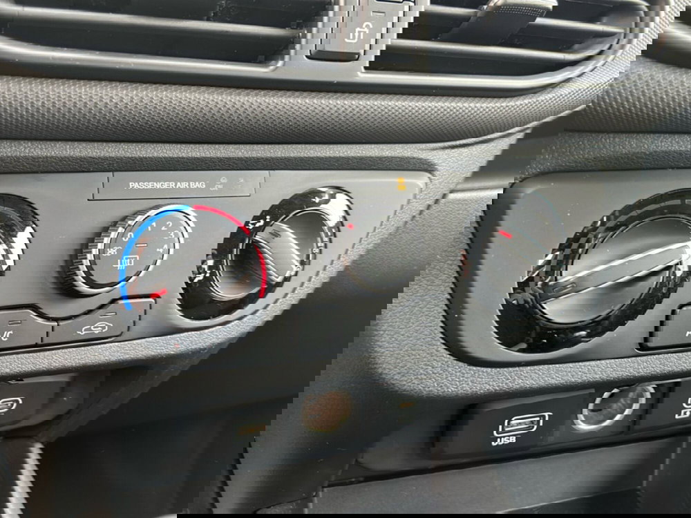 Hyundai i10 usata a Roma (18)