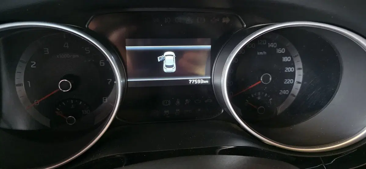 Kia XCeed usata a Messina (8)