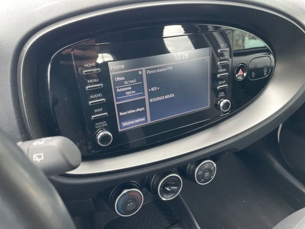 Toyota Aygo X usata a Reggio Calabria (10)