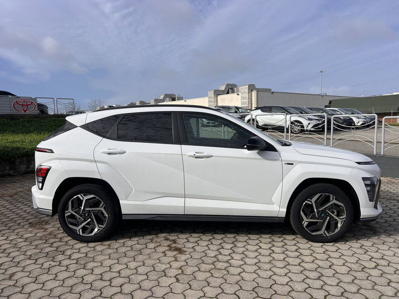 Hyundai Kona nuova a Reggio Calabria (2)