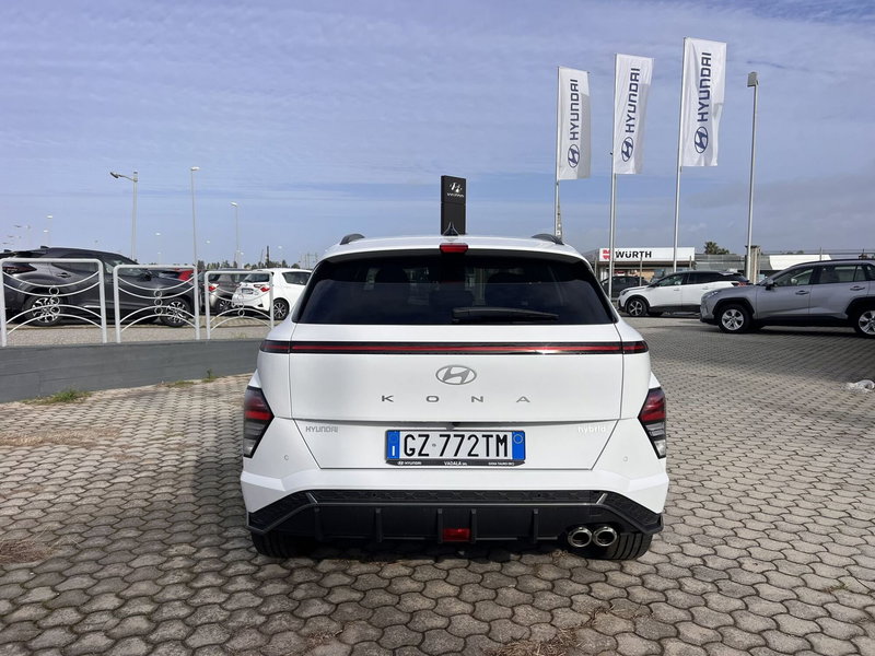 Hyundai Kona nuova a Reggio Calabria (4)