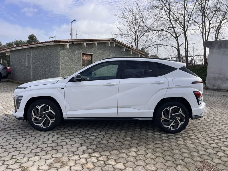 Hyundai Kona nuova a Reggio Calabria (6)