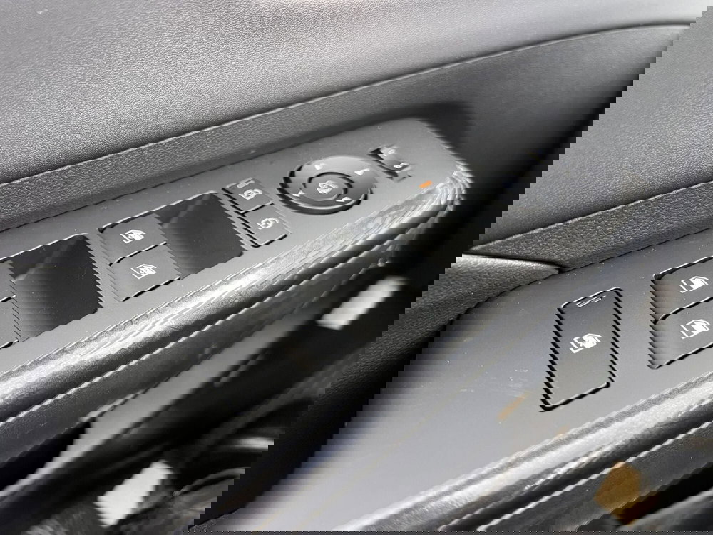 Hyundai Kona nuova a Reggio Calabria (15)