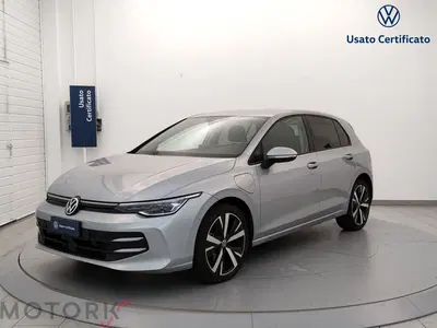 Volkswagen Golf 1.5 tsi ehybrid Edition 204cv dsg del 2025 usata a Busto Arsizio
