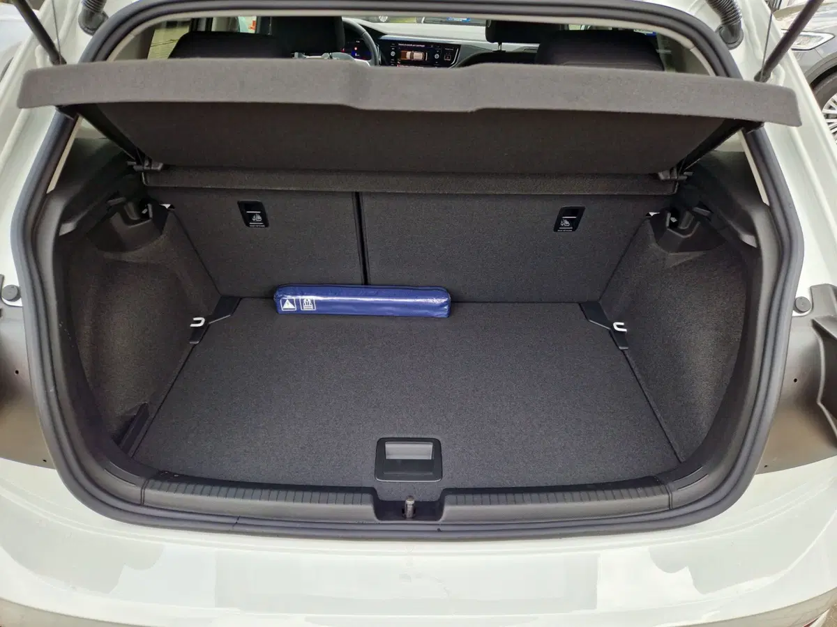 Volkswagen Polo nuova a Siena (10)