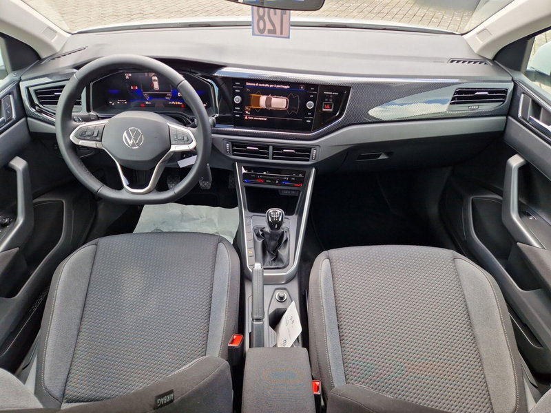 Volkswagen Polo nuova a Siena (13)