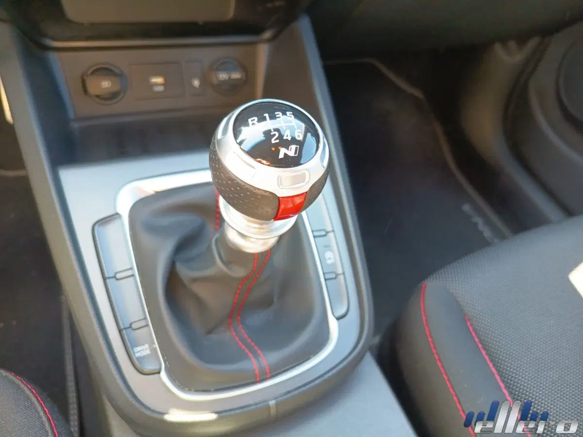 Hyundai Kona usata a Cuneo (20)